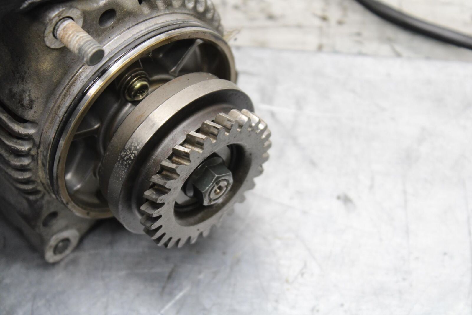 1997 Suzuki Bandit 1200 GSF1200S ENGINE MOTOR GENERATOR ALTERNATOR BB559