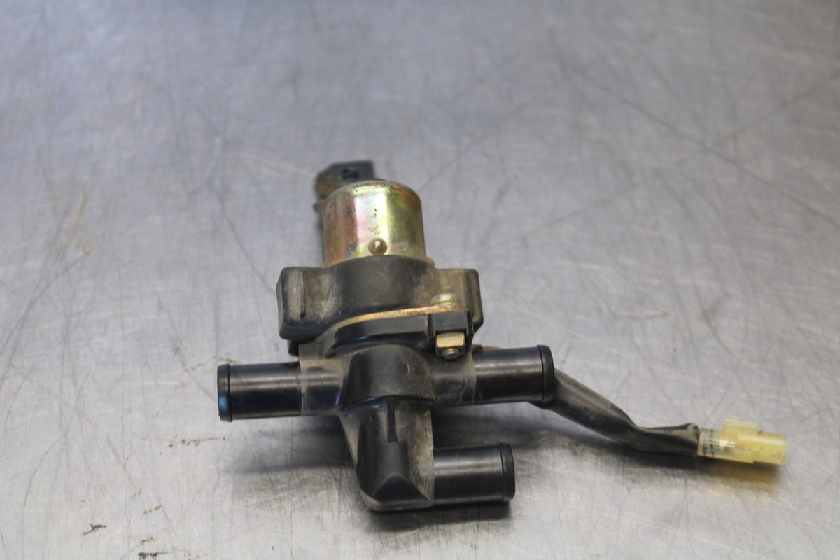 05 YAMAHA YZF R6 AIR VALVE SOLENOID TOP ENGINE SWITCH SENSOR BB894