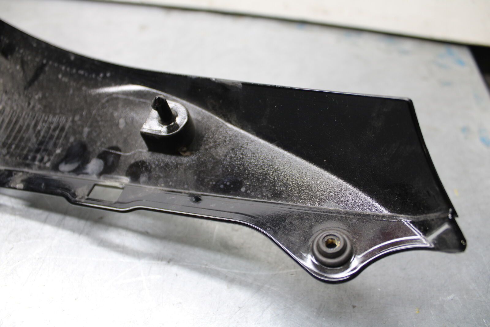 16 KAWASAKI NINJA ZX10R RIGHT FRONT UPPER MID SIDE FAIRING COWL PLASTIC BB650