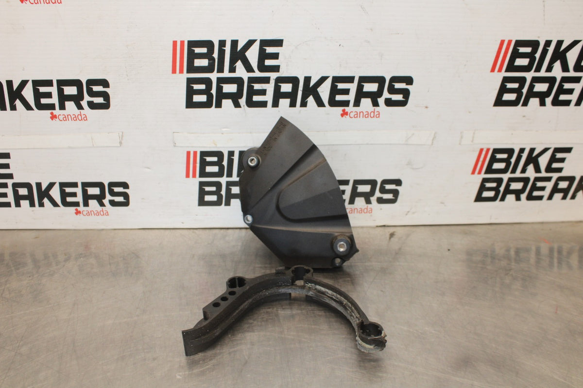 08-16 YAMAHA YZF R6 ENGINE SPROCKET COVER BB929