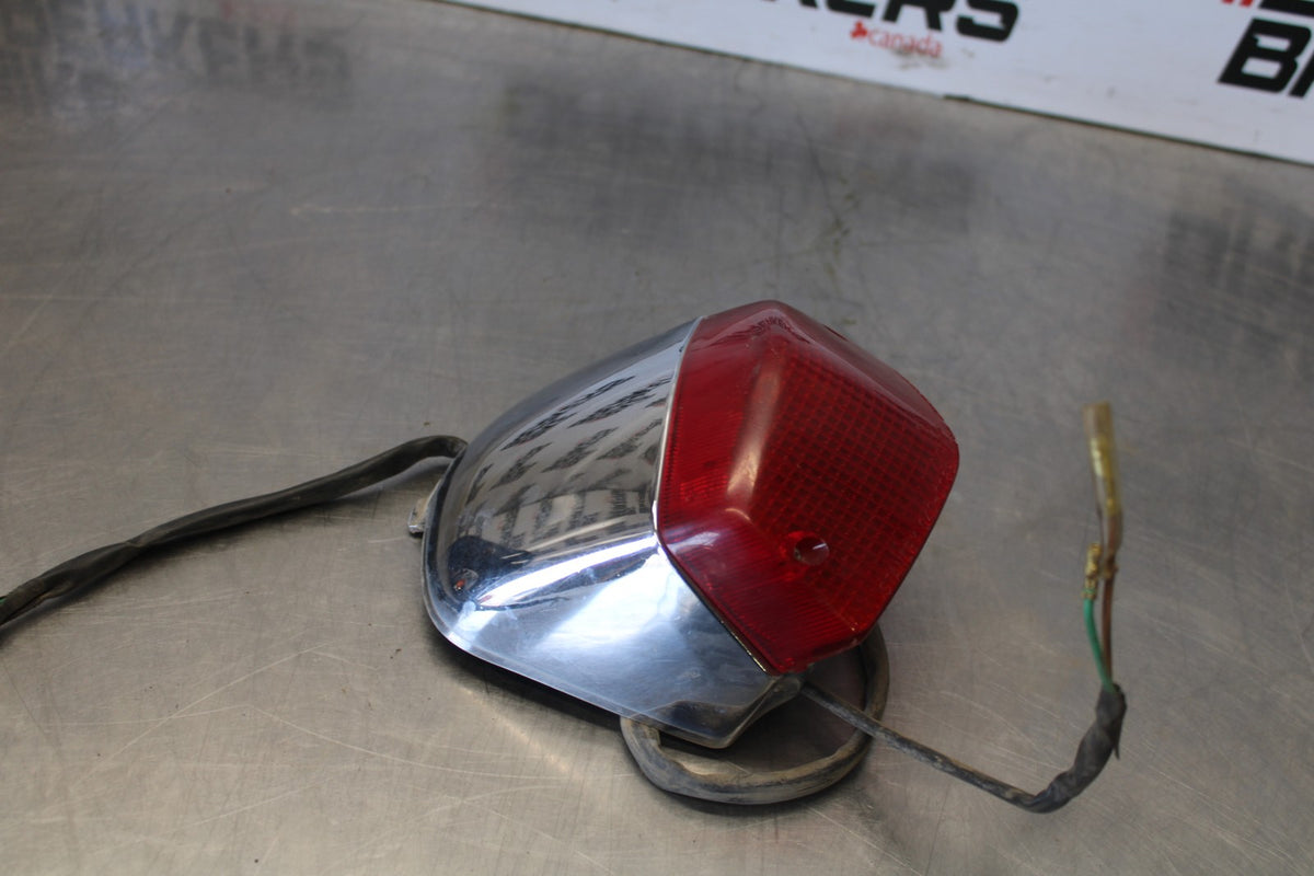 95 HONDA SHADOW 1100 TAILLIGHT REAR TAIL BRAKE LIGHT BB885