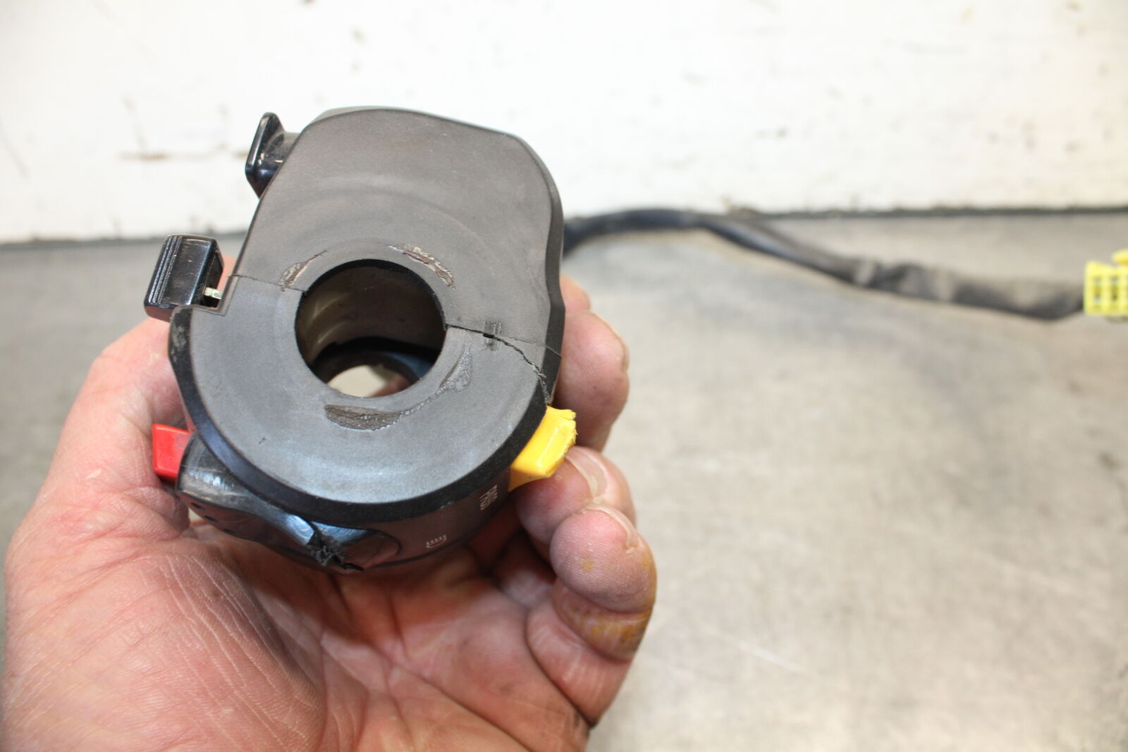 04 SUZUKI GSXR600 LEFT CLIP ON  HORN SIGNALS SWITCH SWITCHES 37400-29G11  BB676