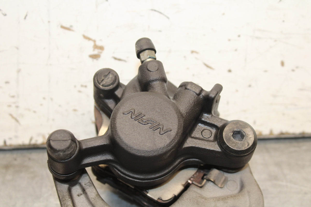11-24 SUZUKI GSXR750 REAR BRAKE CALIPER W MOUNT BRACKET 69100-47H10-999  BB714