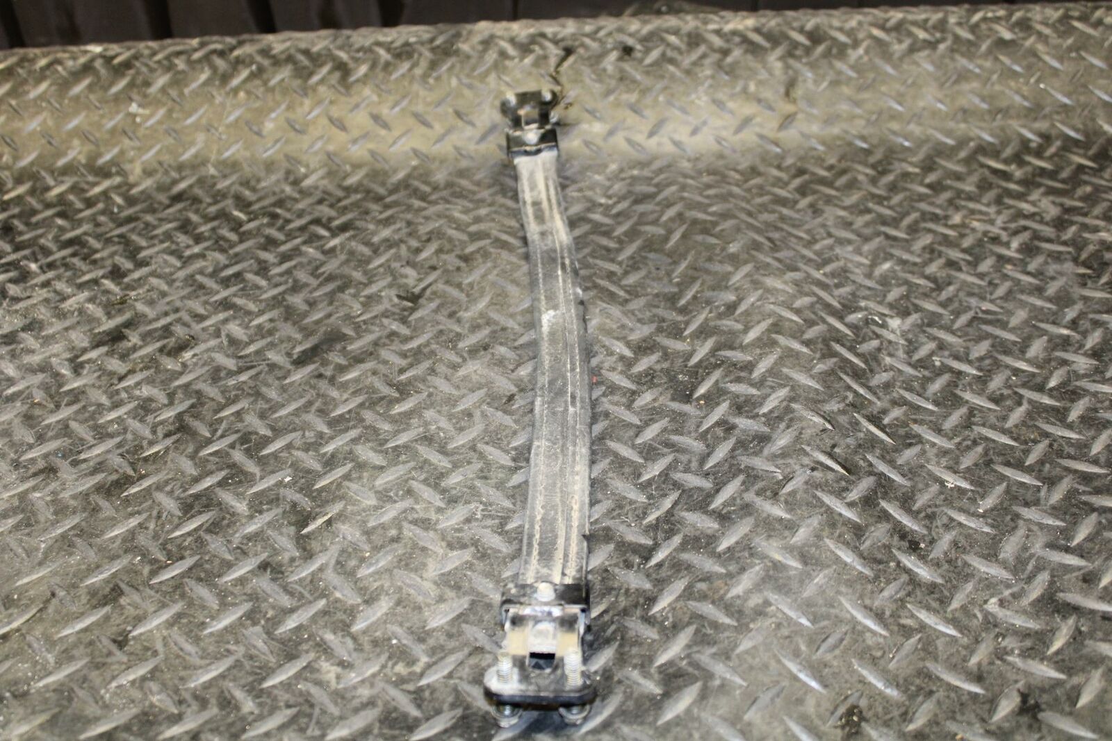 03-08 KAWASAKI VULCAN 1600 REAR BACK PASSENGER SEAT STRAP  BB193