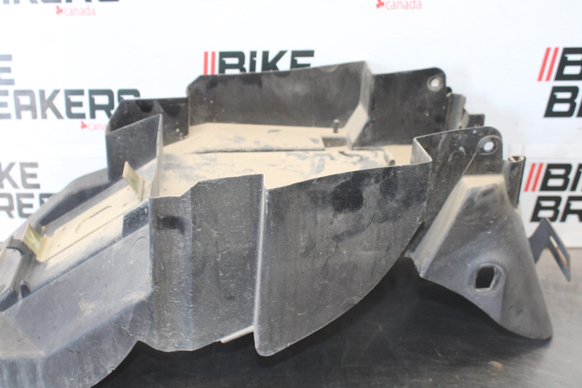 97-00 SUZUKI GSXR600 SRAD REAR BACK TAIL UNDERTAIL BATTERY TRAY PLASTIC BB921