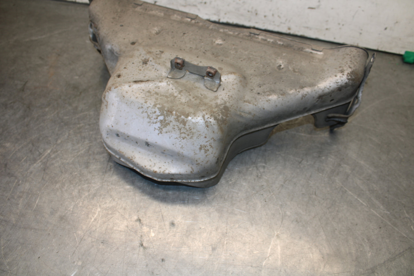 93-00 HONDA GOLDWING 1500 GL1500SE EXHAUST COLLECTOR CHAMBER GUARD BB700