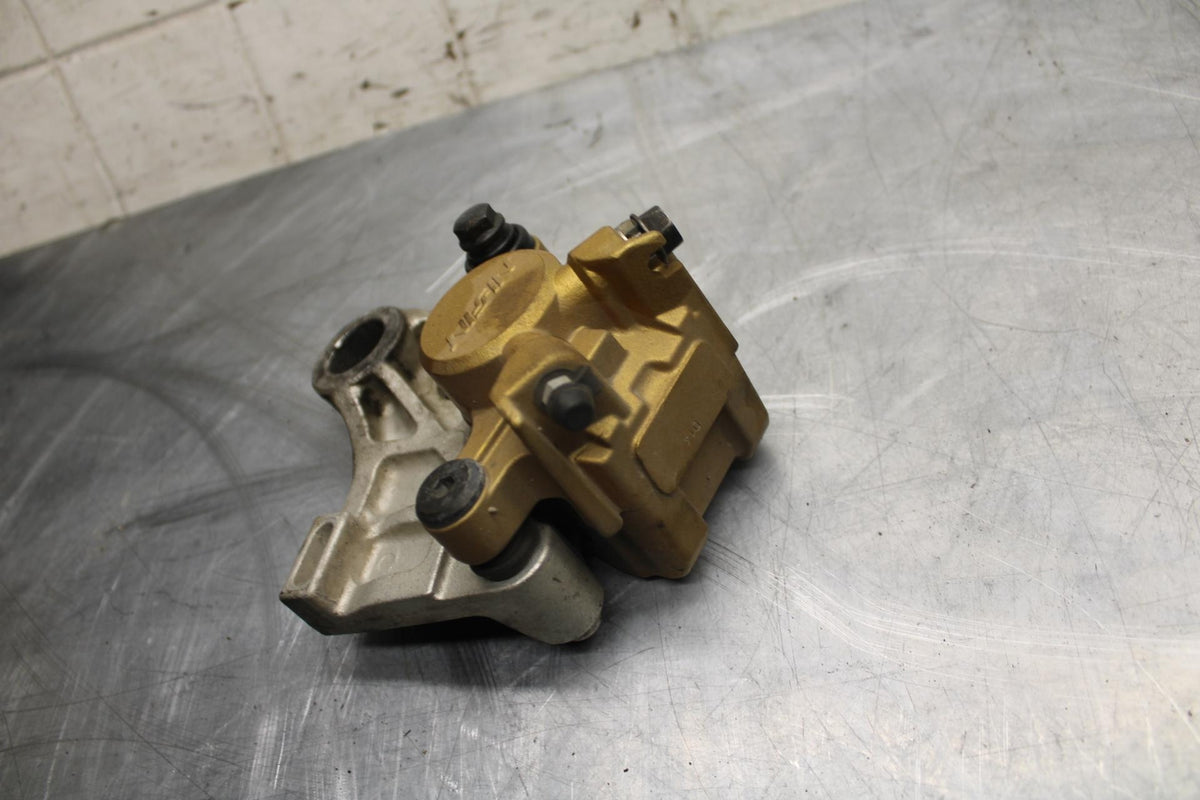 2003 Honda CBR600RR REAR BACK BRAKE CALIPER W MOUNT BRACKET 43150-MEE-006 BB511