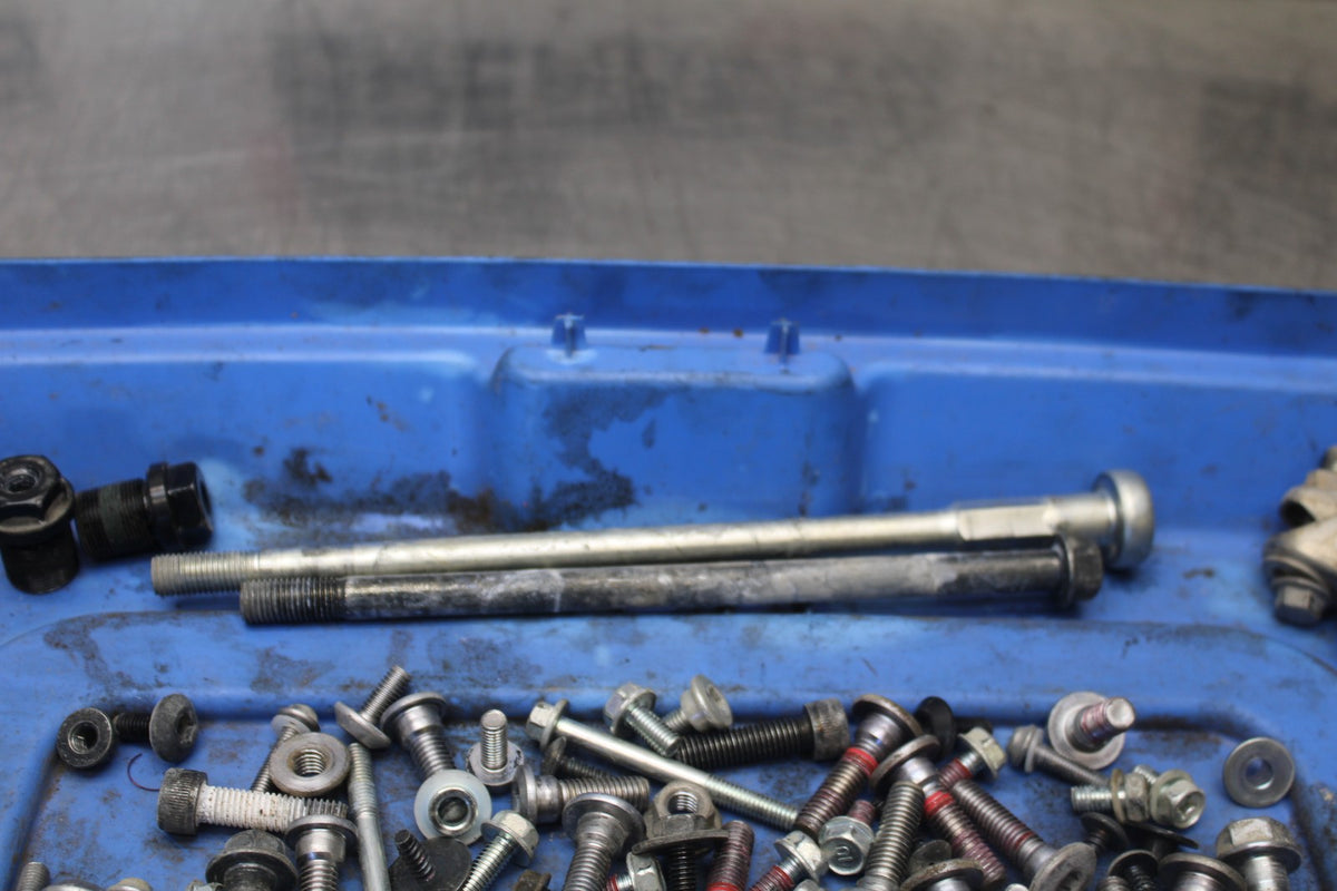 24 KAWASAKI NINJA ZX6R ZX636 ABS 40TH ANNIVERSARY MOUNTING BOLTS SCREWS BB911
