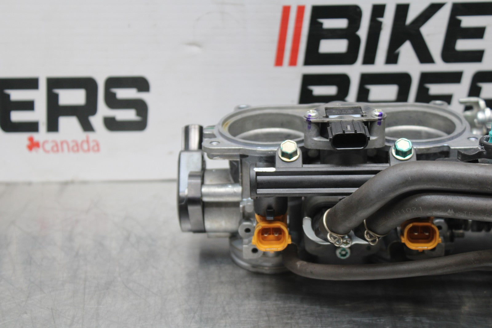 13-24 HONDA CBR600RR MAIN FUEL INJECTORS / THROTTLE BODIES BB772