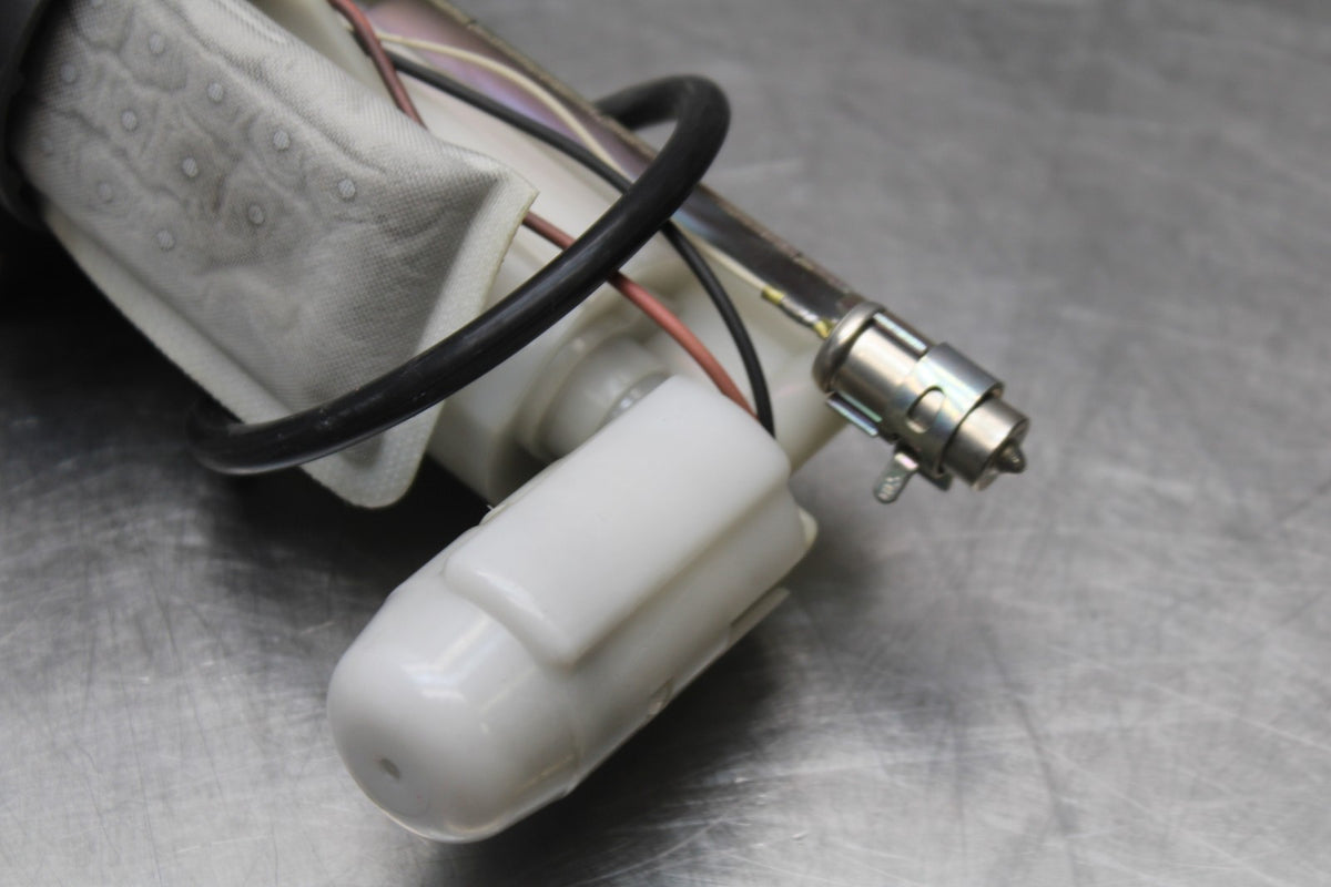 06 KAWASAKI NINJA 650 EX650 FUEL PUMP GAS PETROL SENDER UNIT BB823