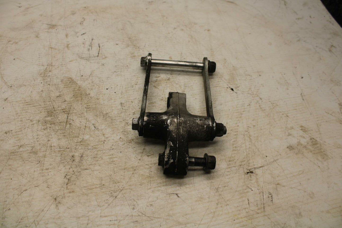 05-09 SUZUKI BOULEVARD C90 REAR BACK SHOCK LINK BB357