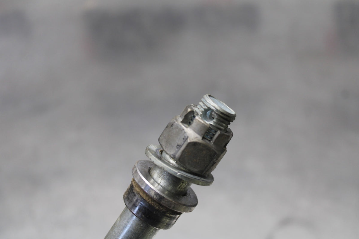 24-25 KAWASAKI NINJA 500 EX500J ABS FRONT WHEEL RIM AXLE PIVOT BOLT BB934