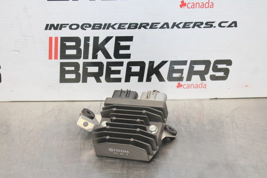 13-24 HONDA CBR600RR RECTIFIER VOLTAGE REGULATOR BB772