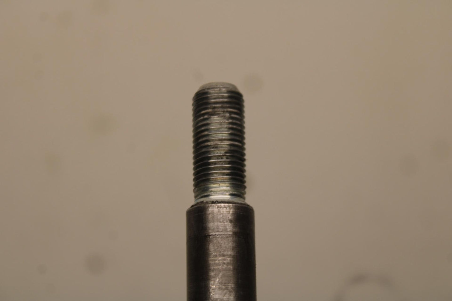 1985 Honda Shadow 500 VT500C FRONT WHEEL RIM AXLE PIVOT BOLT 44301-MF5-750 BB615