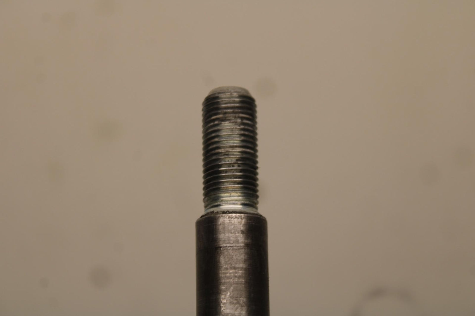 1985 Honda Shadow 500 VT500C FRONT WHEEL RIM AXLE PIVOT BOLT 44301-MF5-750 BB615