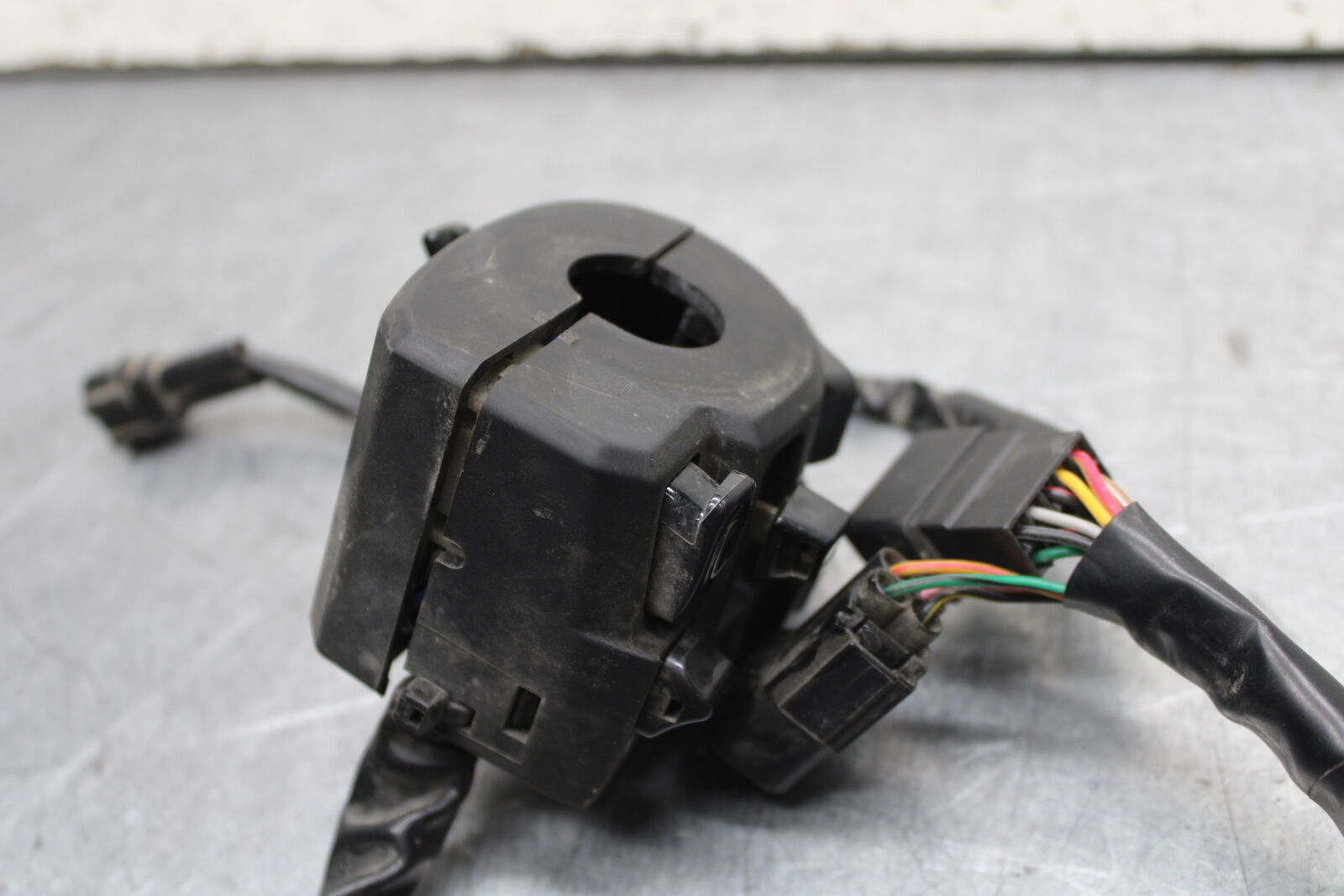 16 KAWASAKI NINJA ZX10R LEFT CLIP ON HANDLE HORN SIGNALS SWITCH SWITCHES  BB650