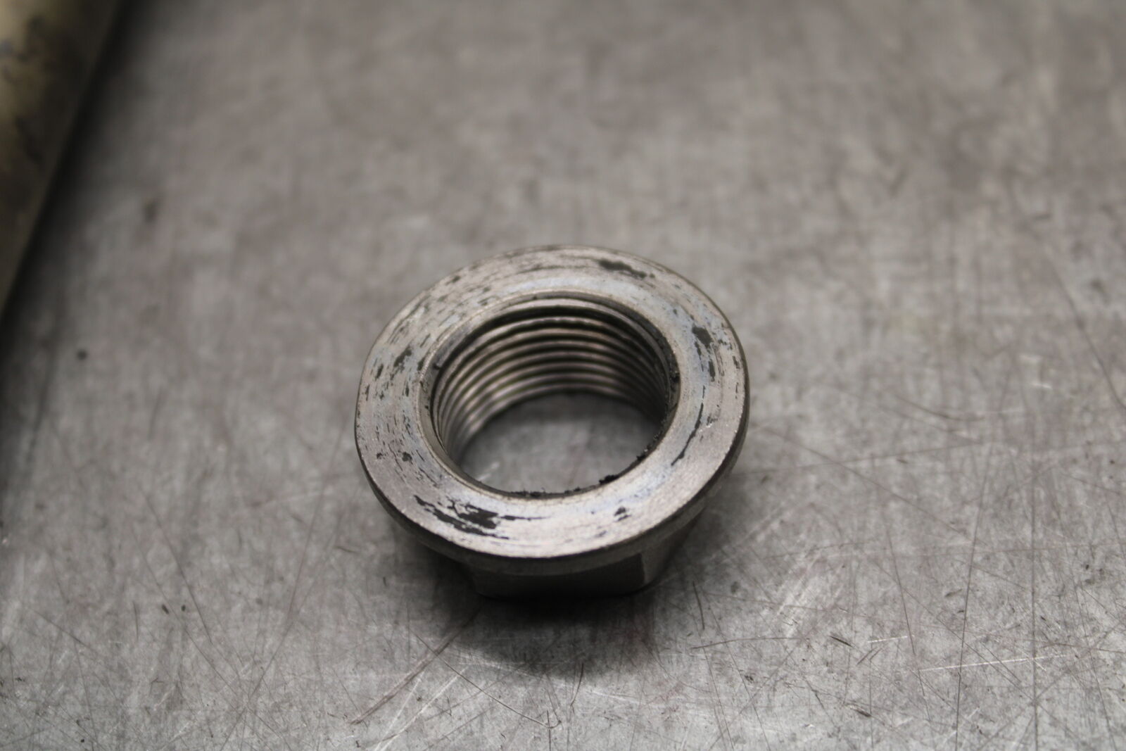 13-18 KAWASAKI NINJA ZX6R REAR BACK SWINGARM BOLT SUSPENSION PIVOT AXLE BB666