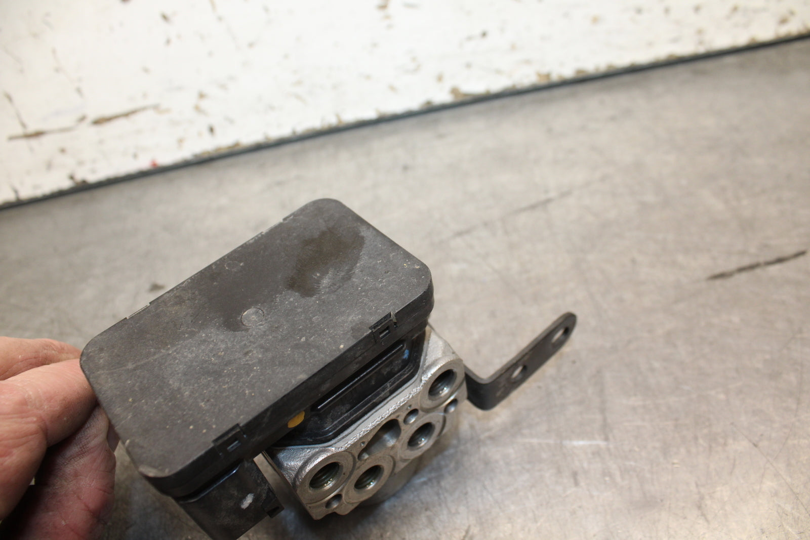 24 KAWASAKI NINJA 500 ABS ABS PUMP UNIT MODULE BB744