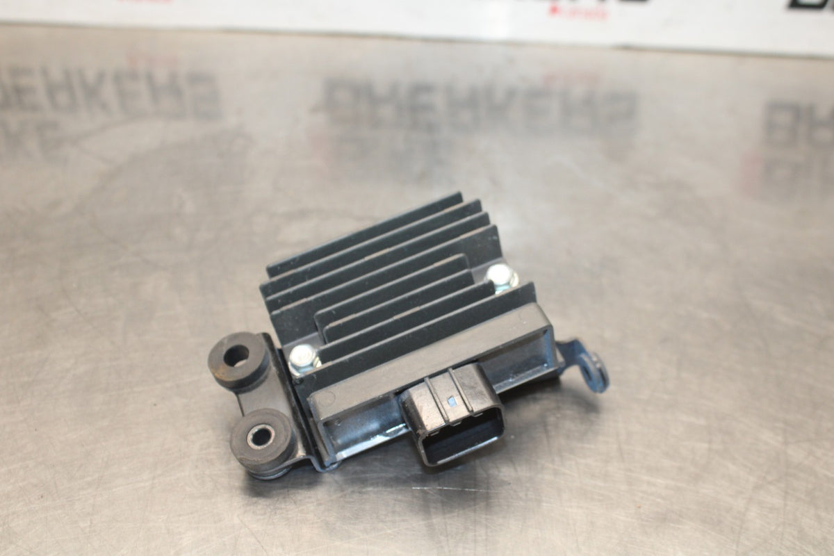 23 KAWASAKI Z900RS RECTIFIER VOLTAGE REGULATOR BB935