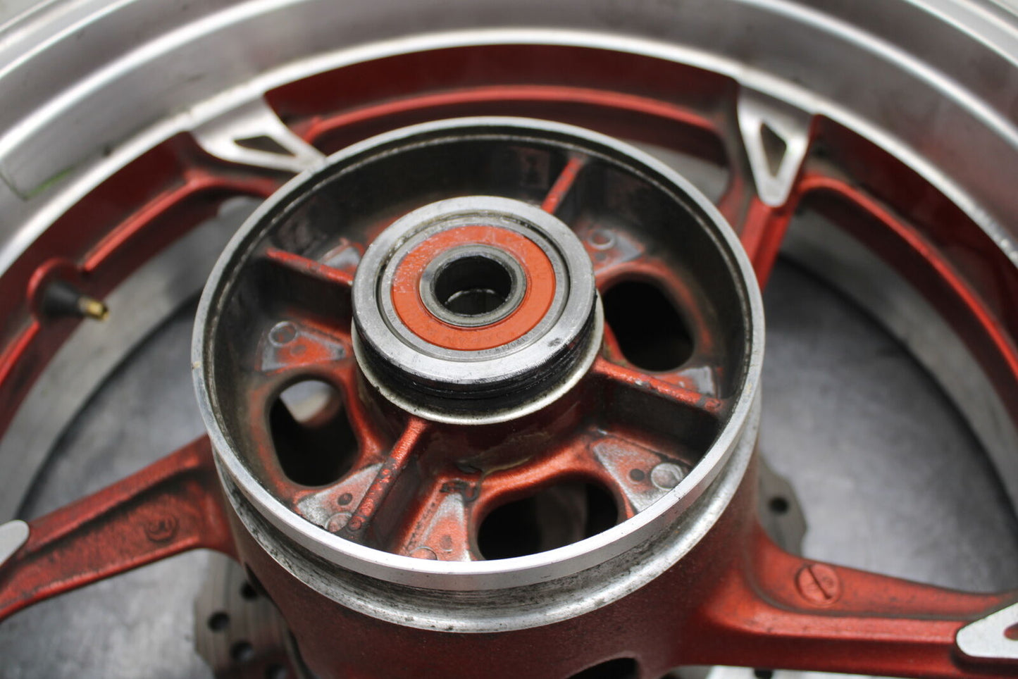 12-13 KAWASAKI Z1000 REAR WHEEL BACK RIM BB743