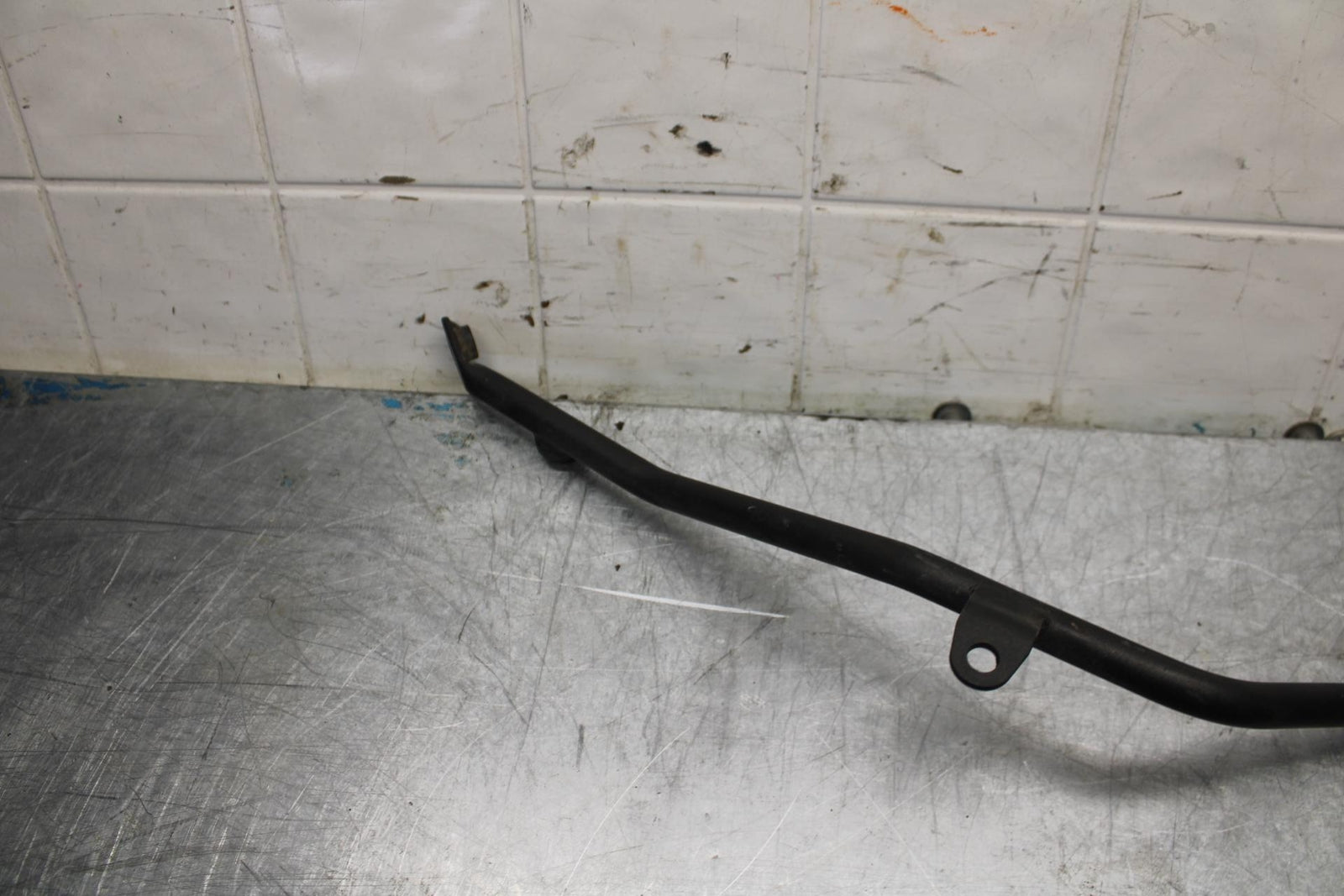 07-08 KAWASAKI CONCOURS 1400 ABS RIGHT FAIRING STAY BRACKET BB449