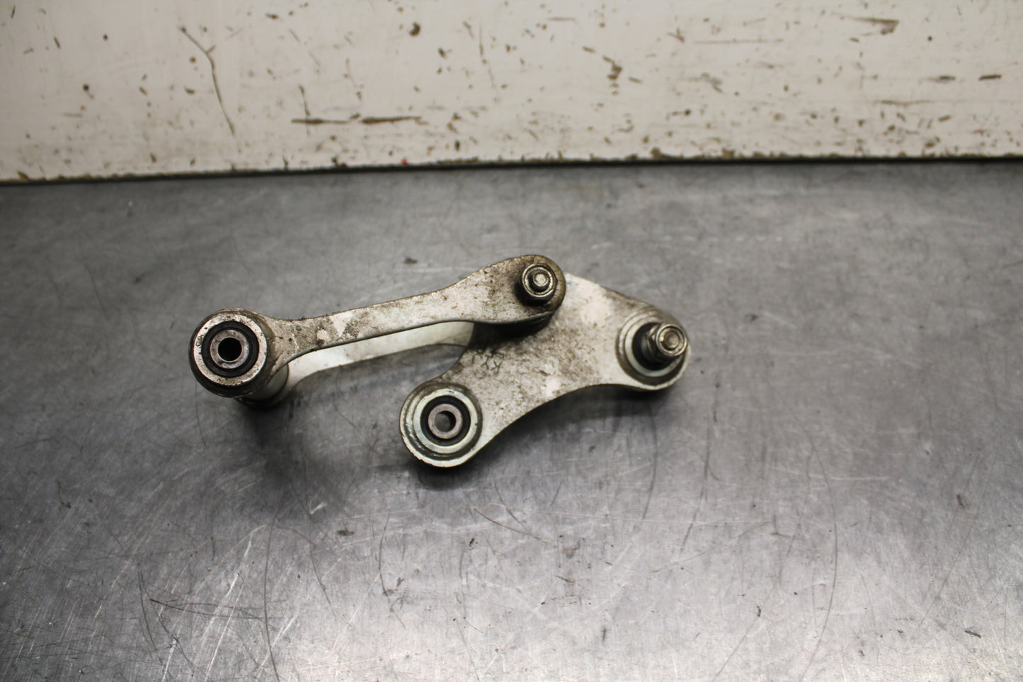 15-16 HONDA CB300F REAR DOGBONE SHOCK LINKAGE LINK BB740