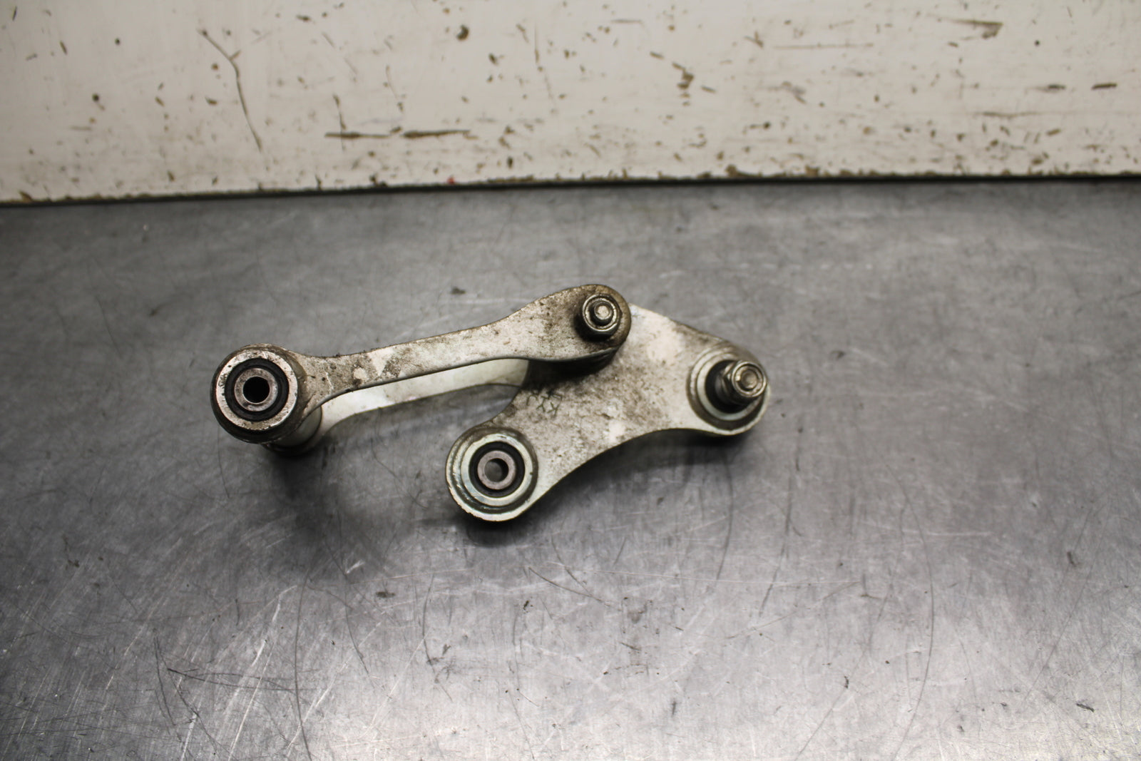 15-16 HONDA CB300F REAR DOGBONE SHOCK LINKAGE LINK BB740