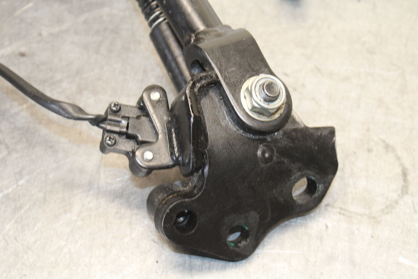 22-24 YAMAHA XSR900 KICKSTAND SIDE KICK STAND BB683