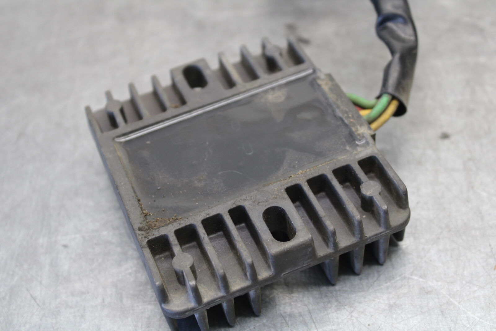 05-06 HONDA CBR600RR RECTIFIER VOLTAGE REGULATOR BB689