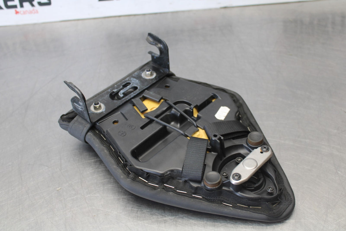 17-20 BMW S1000R REAR BACK PASSENGER TANDEM SEAT PAD SADDLE PILLION BB909
