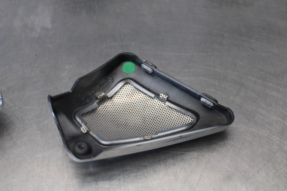 09-17 HARLEY-DAVIDSON V-ROD FRAME COVER COWL SET PAIR BB886