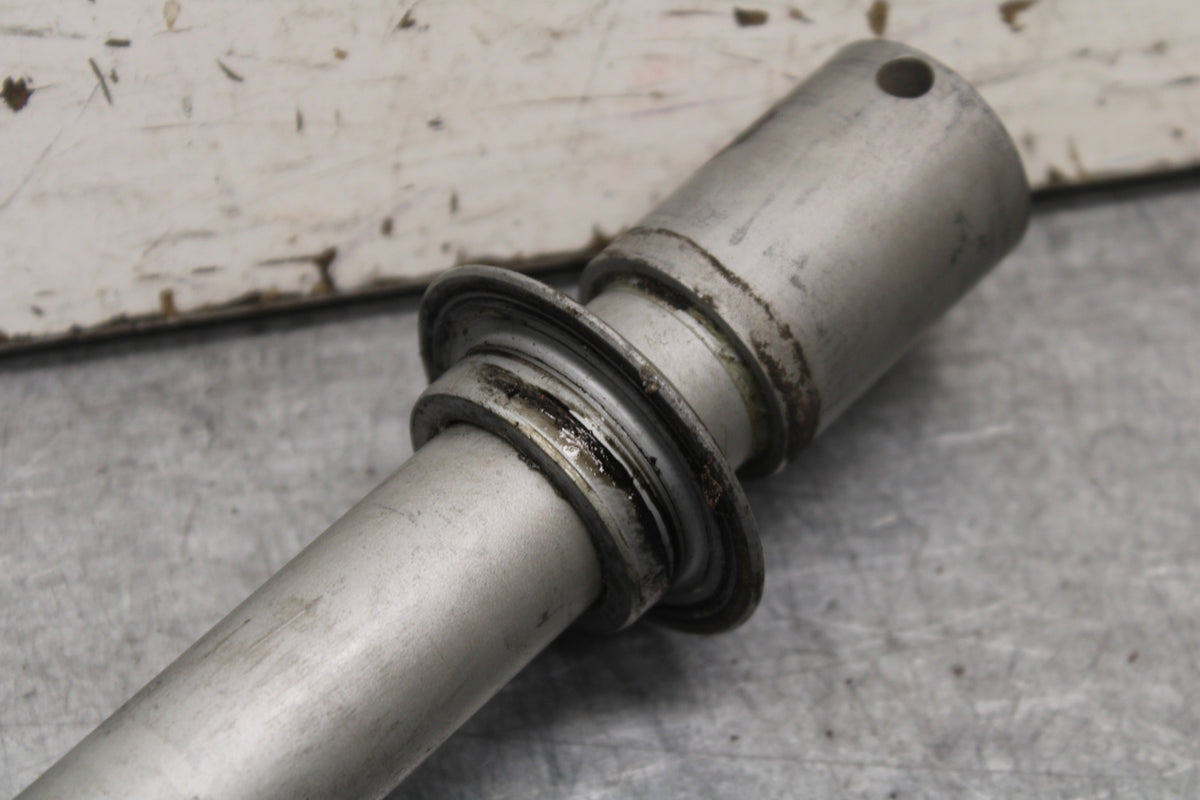 04-12 HONDA ST1300A FRONT WHEEL RIM AXLE PIVOT BOLT BB669