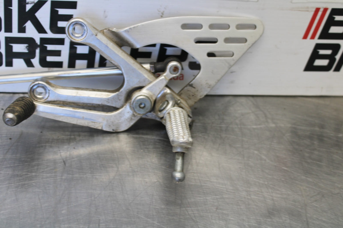 05 YAMAHA YZF R6 LEFT REARSET REAR SET FOOT PEG W SHIFTER BB894