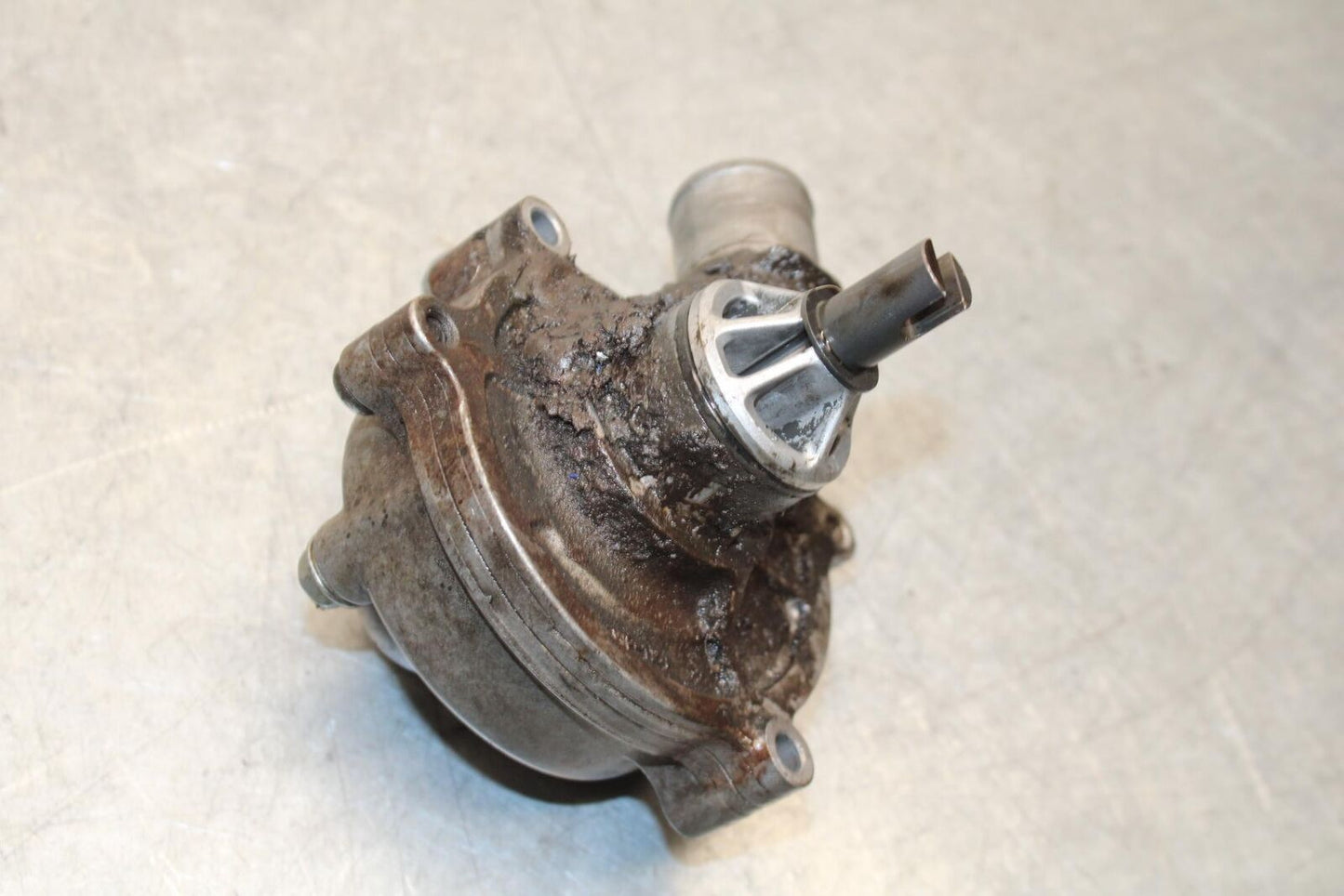 08-10 SUZUKI GSXR750 ENGINE WATER COOLANT PUMP  BB58