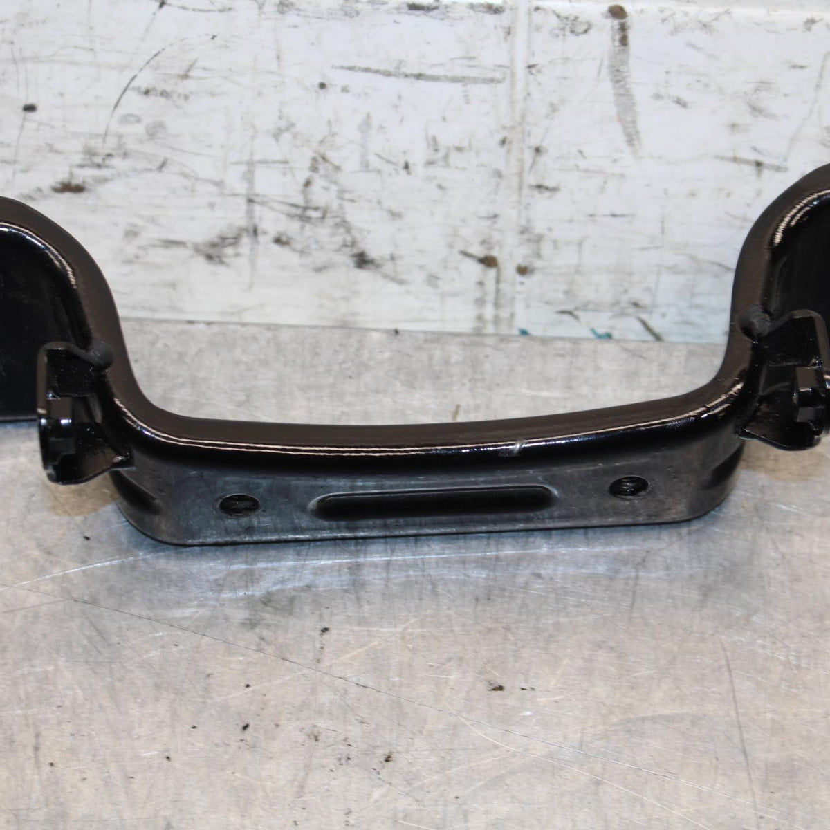 19-22 KAWASAKI Z400 GAS TANK FUEL CELL PETROL RESERVOIR BRACKET MOUNT BB70