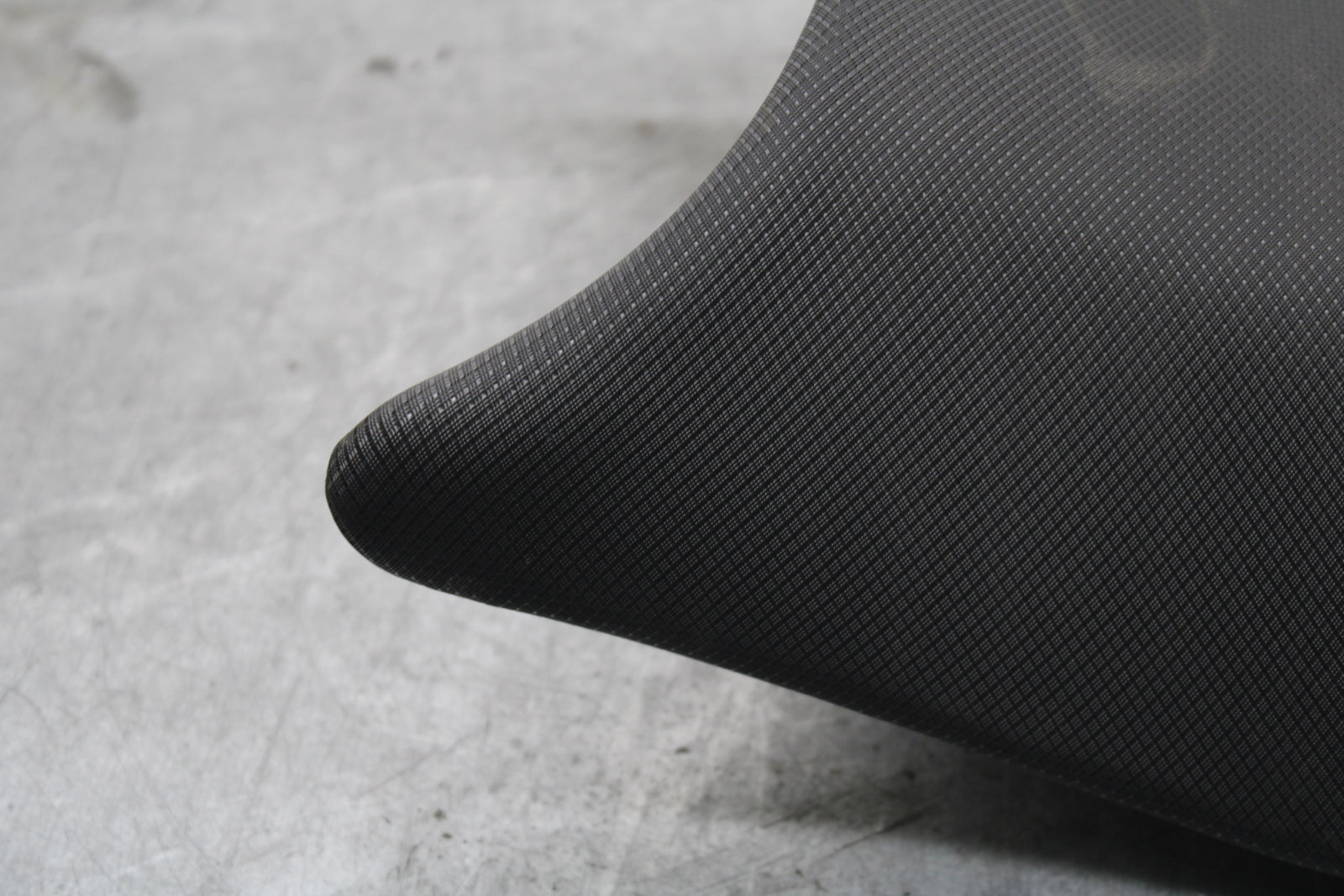 18-23 KAWASAKI NINJA 400 FRONT DRIVERS SEAT PAD SADDLE PILLION BB660