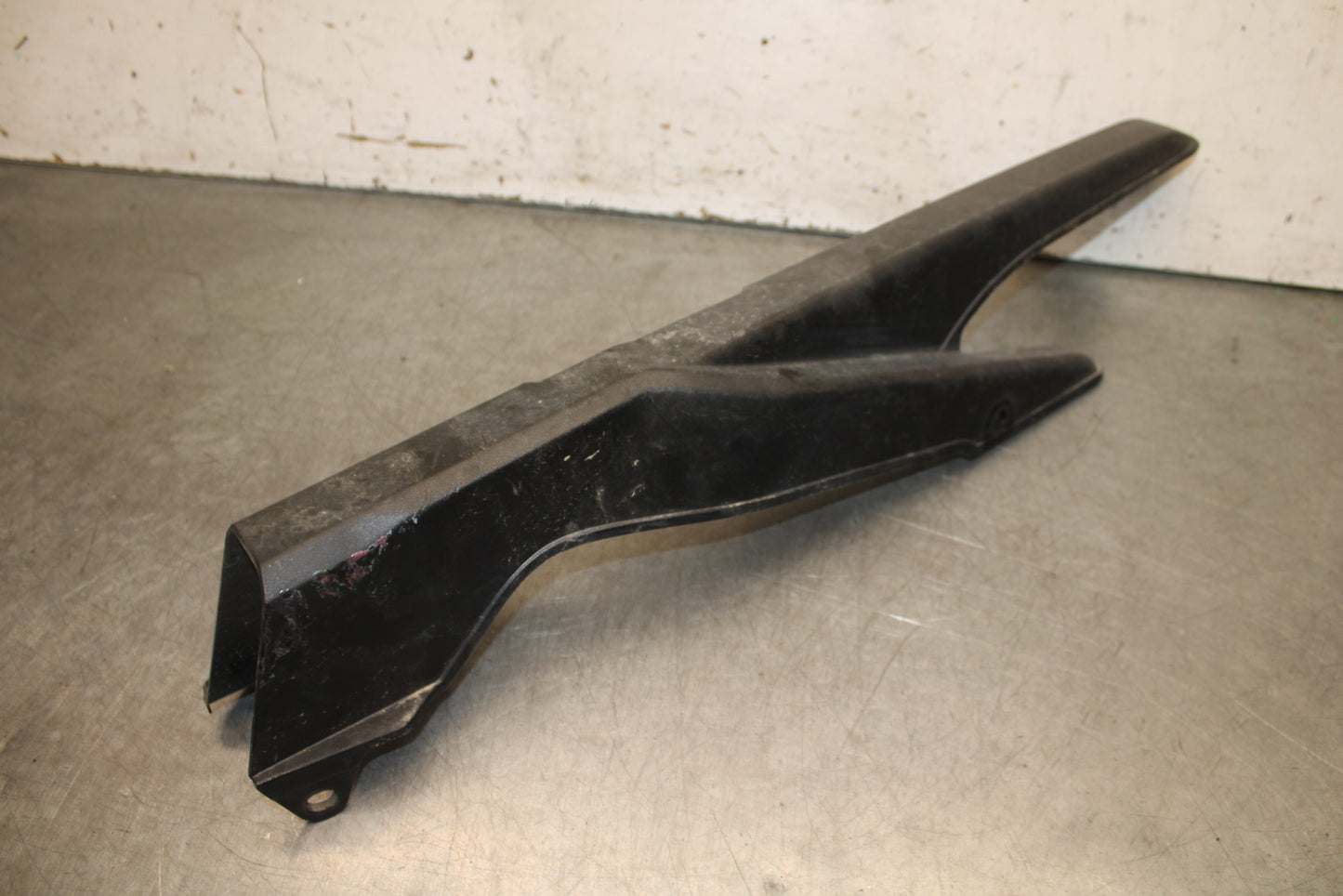 13-15 HONDA CBR500R REAR BACK DRIVE CHAIN GUARD COVER SHIELD 40510-MGZ-J00 BB704