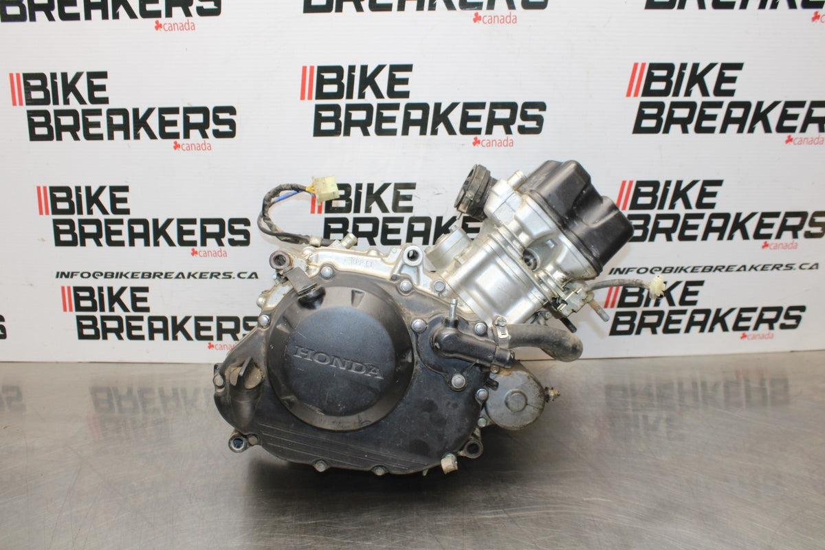 08 HONDA CBR125R ENGINE MOTOR BB804