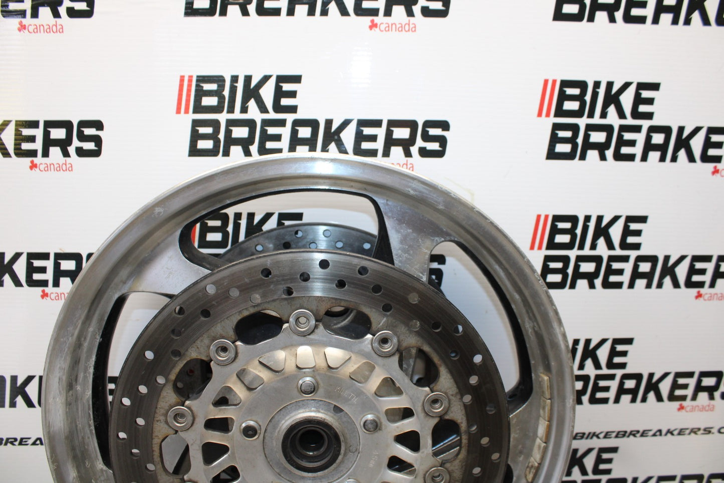 05 TRIUMPH ROCKET III FRONT WHEEL FRONT RIM & ROTORS BB186