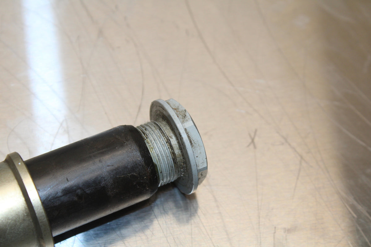 19-20 KTM 790 DUKE 790 FRONT WHEEL RIM AXLE PIVOT BOLT BB136