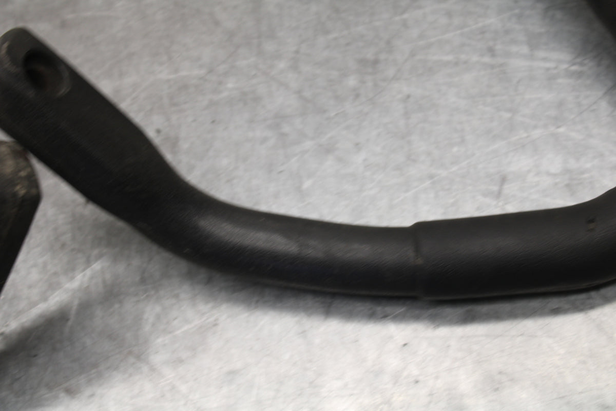 05-06 YAMAHA ROYAL STAR PASSENGER REAR SEAT GRAB BAR HANDLE SET BB697