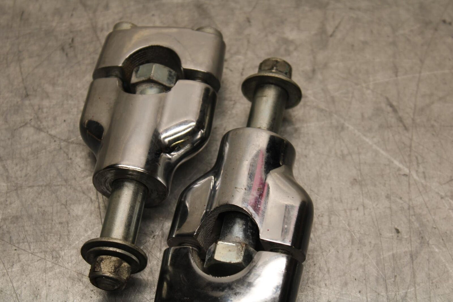 2004 Suzuki Intruder 1500 VL1500 HANDLEBAR RISERS BB573