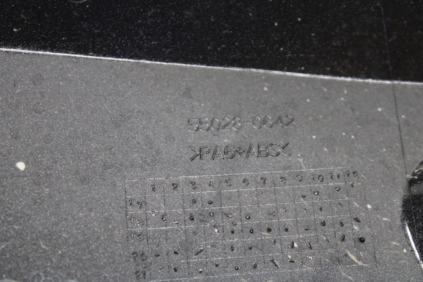 18-23 KAWASAKI NINJA 400 RIGHT MID UPPER SIDE FAIRING COWL PLASTIC BB660