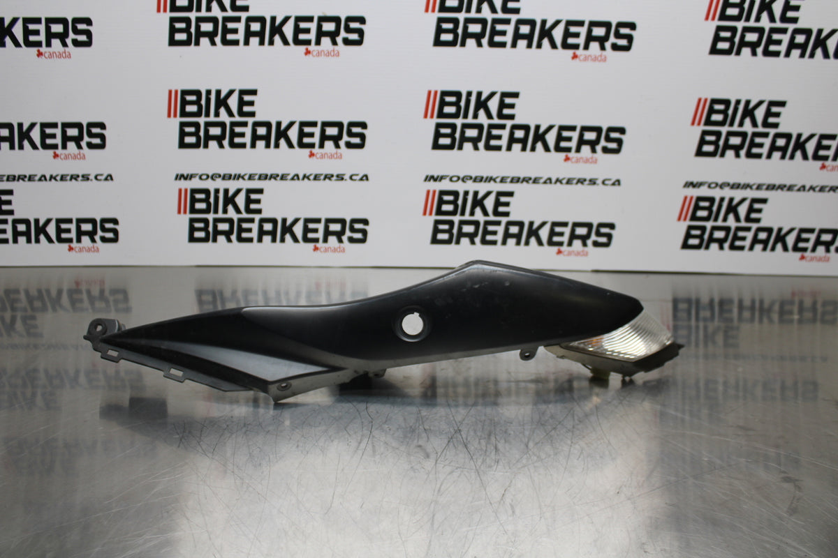 11 SUZUKI GSXR1000 LEFT REAR BACK TAIL FAIRING COWL SHROUD BB142