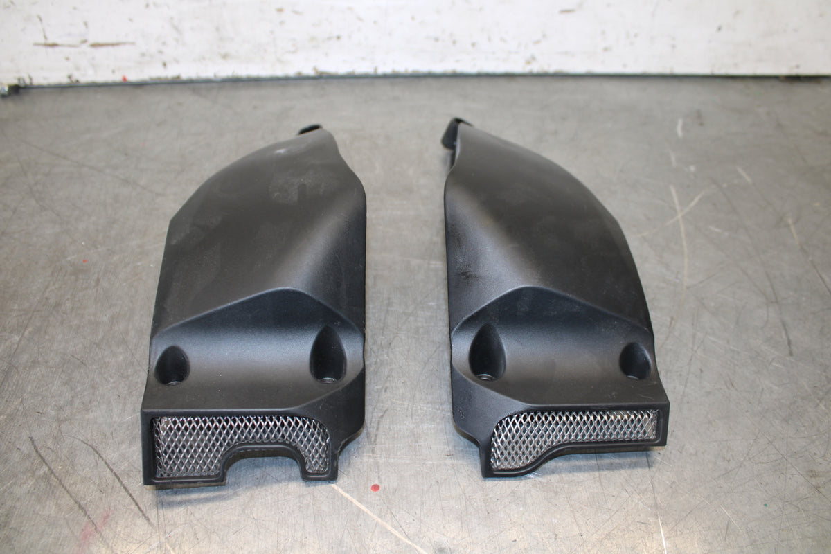 12-13 DUCATI STREETFIGHTER 848 AIR INTAKE SET BB705