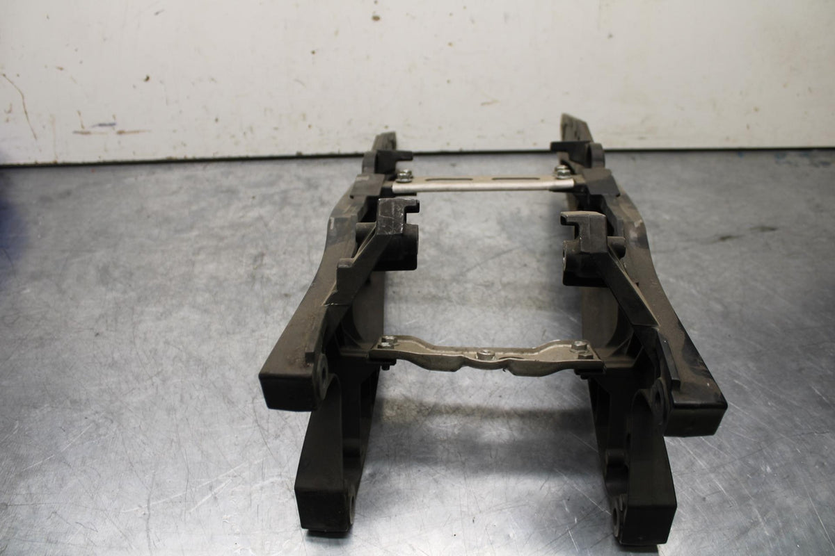 06-07 SUZUKI GSXR 600 750 FRONT SUBFRAME SUB FRAME BB98