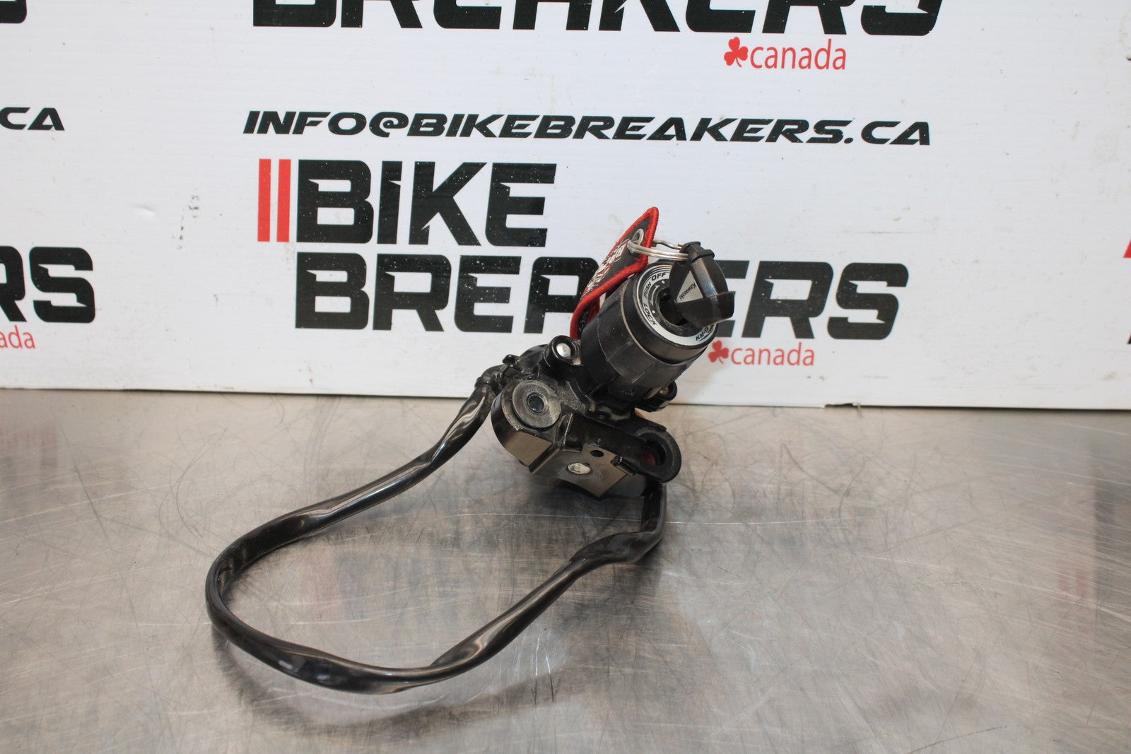 21-23 KAWASAKI NINJA ZX6R IGNITION LOCK KEY SET W/ GAS CAP AND SEAT LOCK BB179