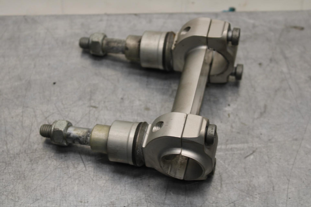 07-11 KTM  990 SUPER DUKE HANDLEBAR RISERS BB578