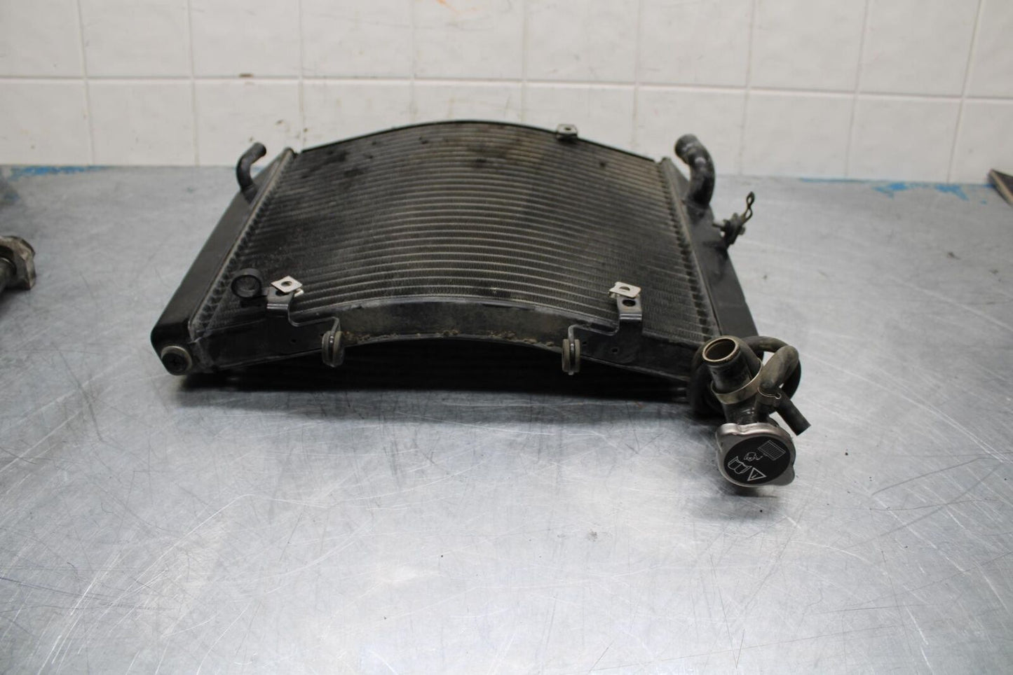 06-07 TRIUMPH DAYTONA 675 DAYTONA 675 ENGINE RADIATOR MOTOR COOLER COOLING BB441