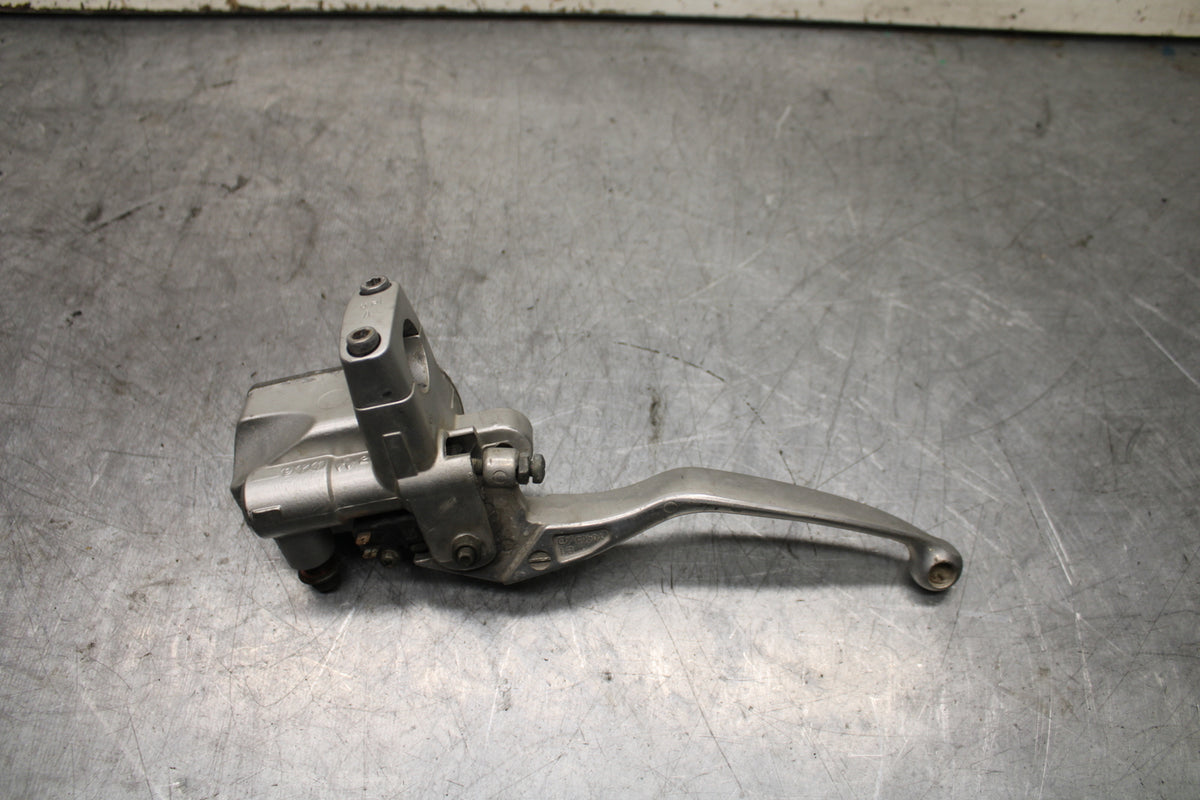 99-00 YAMAHA V STAR 1100 FRONT BRAKE MASTER CYLINDER BB711